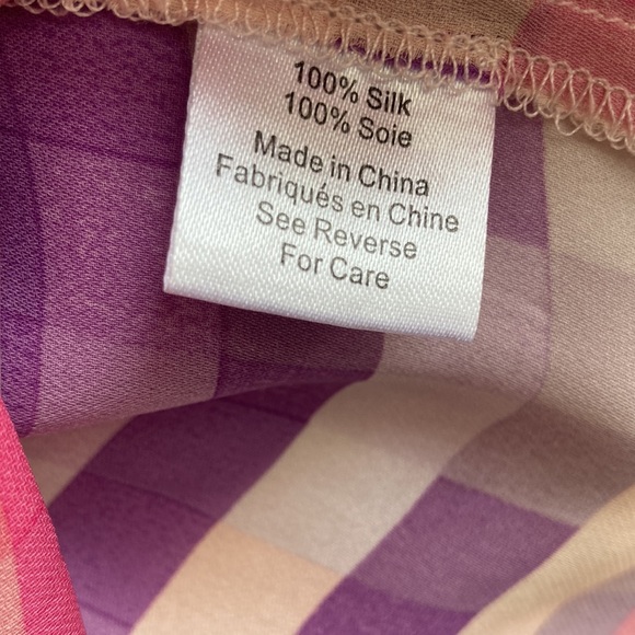 Parker NWOT 100% silk chiffon, geometric patterned blouse. Size S. - Picture 6 of 6